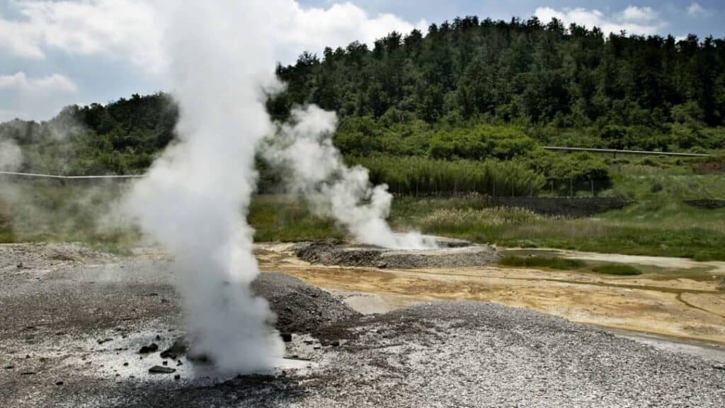 Bereketli Tarım Yöntemi Jeotermal Seracılık Nedir?
