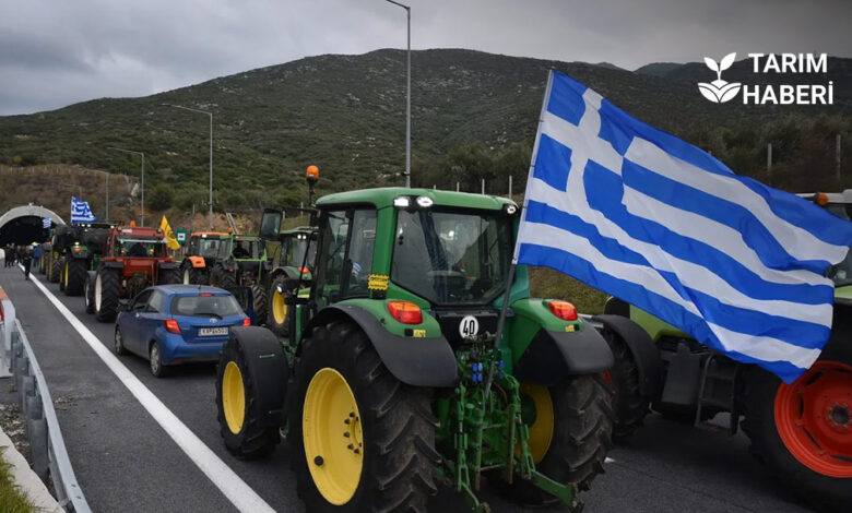 Yunan çiftçiler otoyolları kapatacak