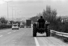 Trafik Jandarması, Tarım Bölgelerinde Güvenli Sürüş Eğitimi ve Reflektör Dağıtımı Yaptı