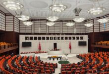 İletişim Başkanı Duran, Tarım Kurulu Üyesi Eker ile görüştü